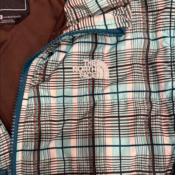 The North Face Women’s Medium Light Weight Plaid Puffer Jacket - Teal and Brown - Picture 3 of 13